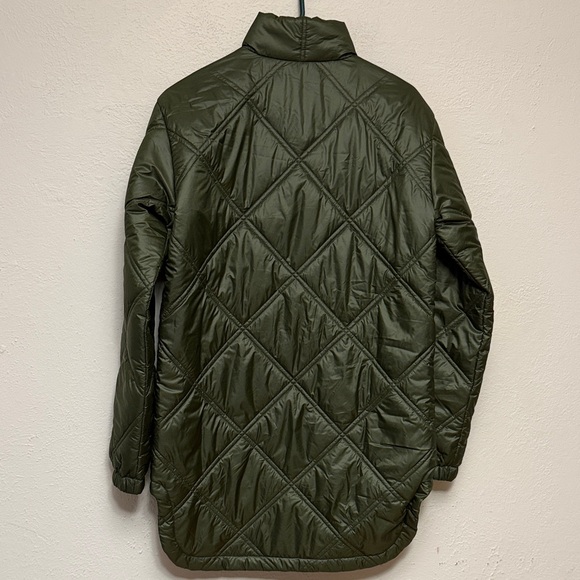 Patagonia Women's Pine Bank Insulated Parka size S NWOT - Picture 3 of 3
